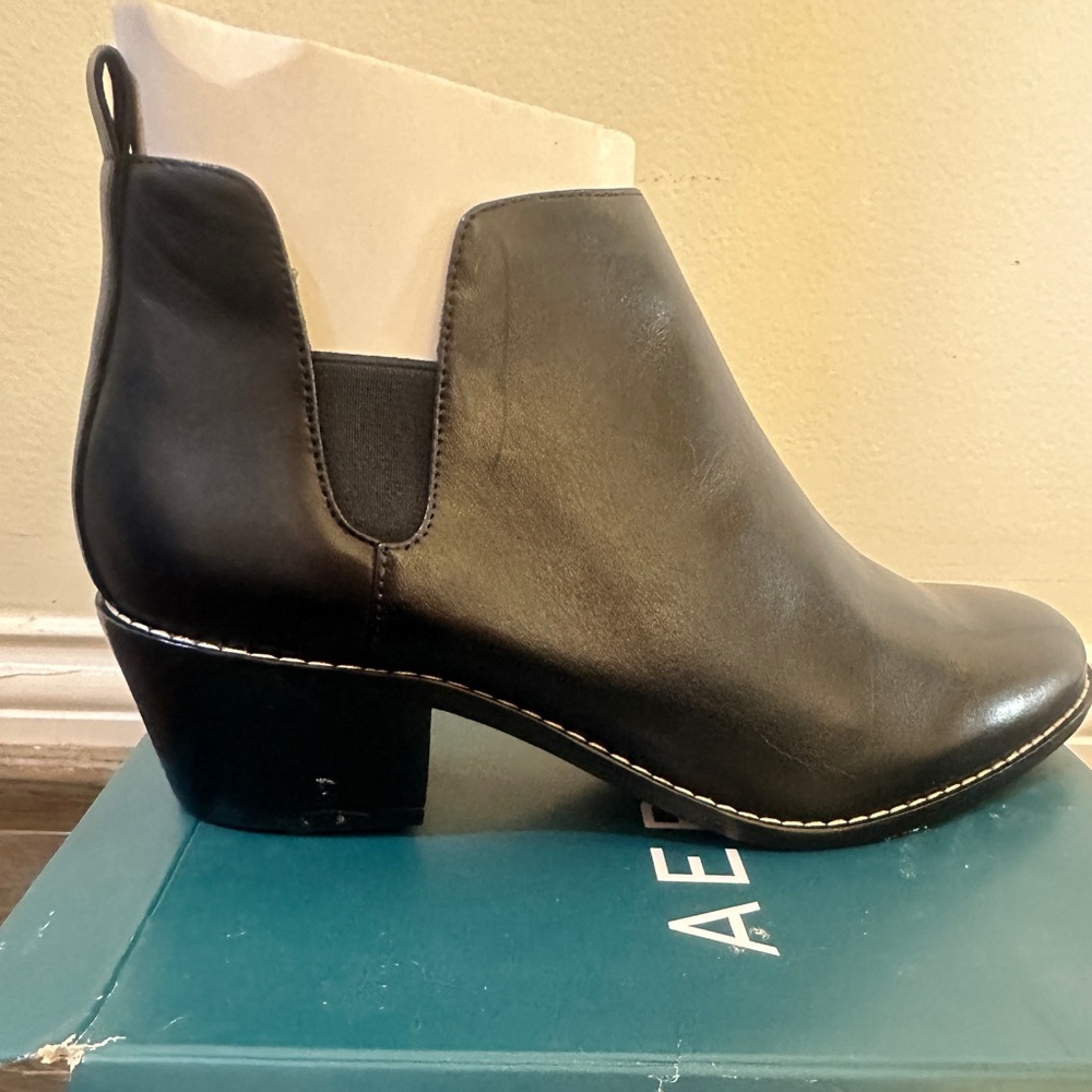 Aerosoles bootie
